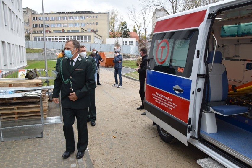 Pieniądze za zakup karetki dla szpitala dziecięcego w...