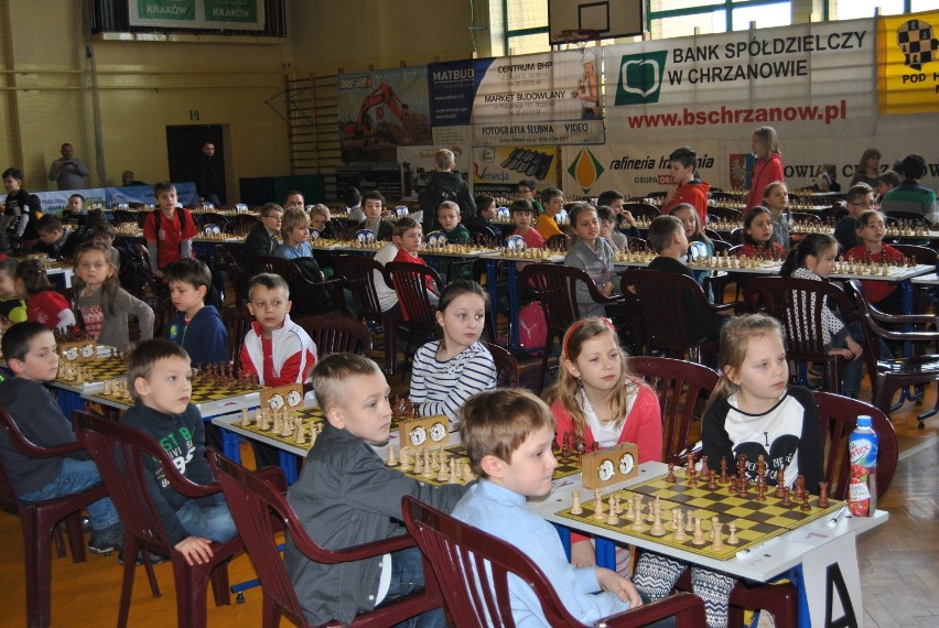 Tęgie głowy z całej Europy zjechały na turniej szachowy do Trzebini (ZDJĘCIA)