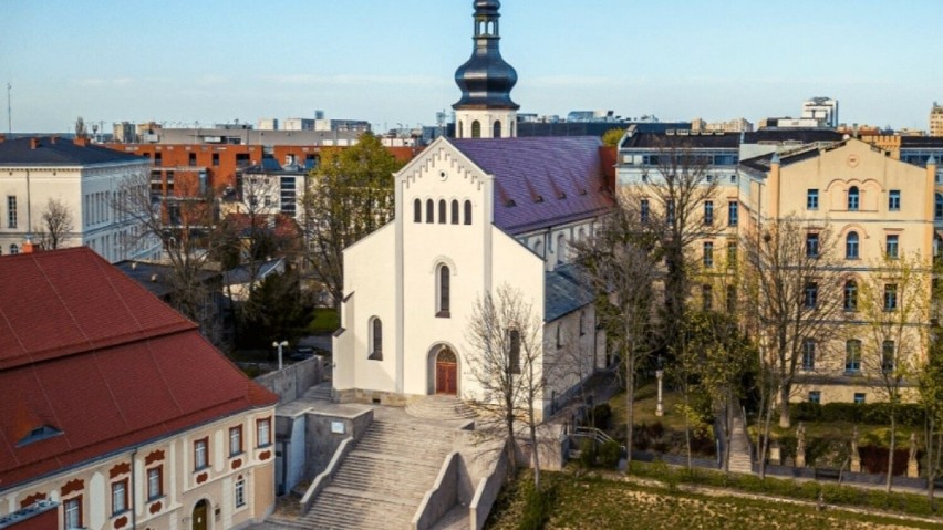 Parafia św. Wojciecha i MB Bolesnej ( na Górce) w Opolu...