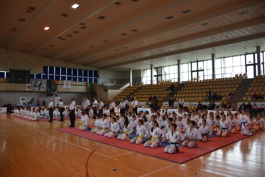 Krośnieńscy karatecy przywieźli z Chełma 16 pucharów