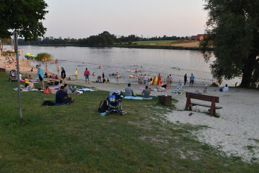 Plaża w Śremie żyje także wieczorami