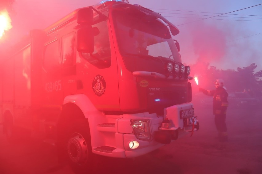 Nowiutkie strażackie Volvo w OSP Gierałcice
