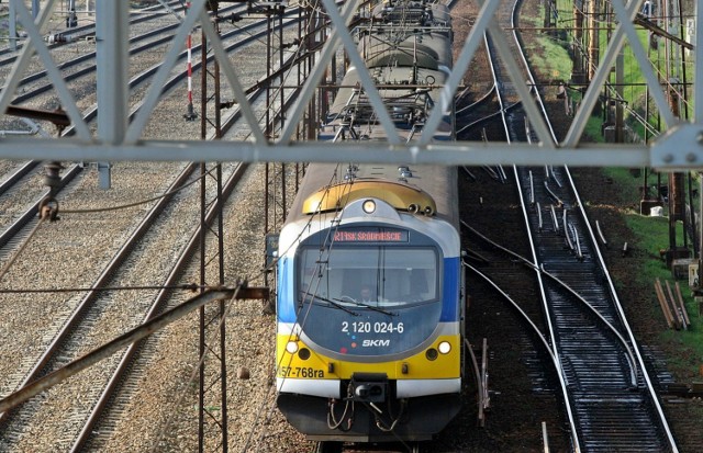 Zadymienie w pociągu SKM w czwartek, 13.05.2021 r.! Duże utrudnienia dla pasażerów