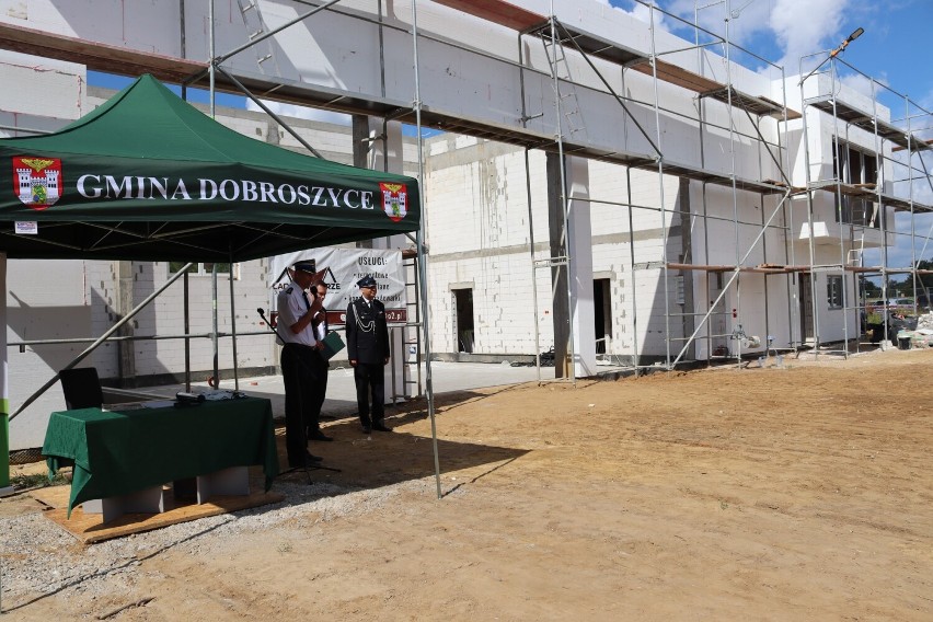 Ruszyła budowa remizy strażackiej w Dobroszycach (ZDJĘCIA)