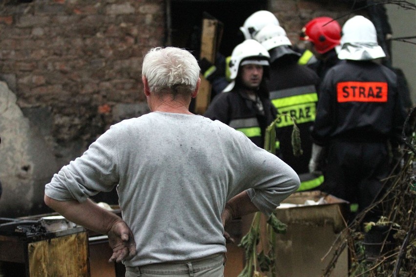 Borowa Oleśnicka: Spłonął dom jednorodzinny (ZDJĘCIA)