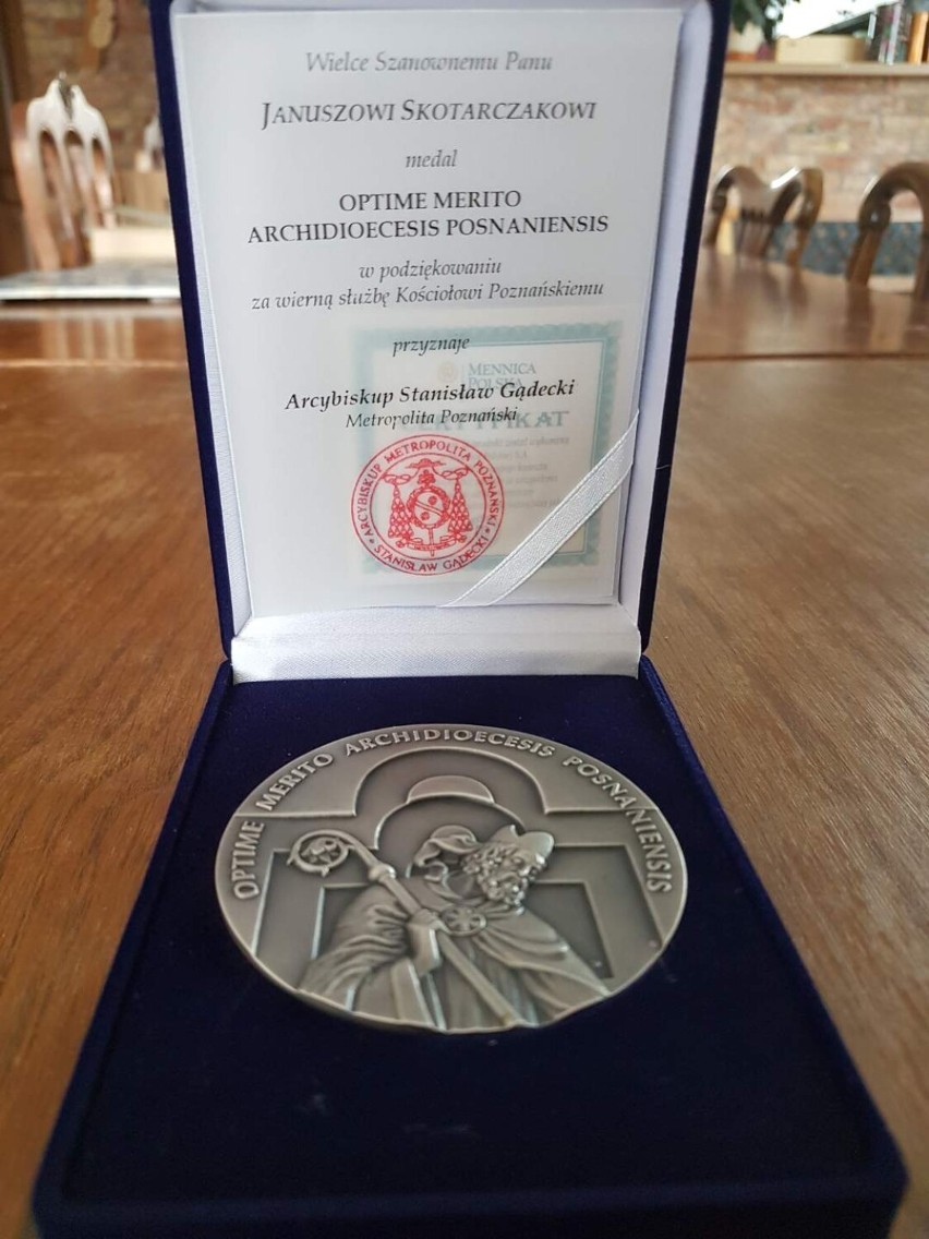 Prestiżowa nagroda dla śremskiego katechety. Janusz T. Skotarczak wyróżniony przez metropolitę poznańskiego