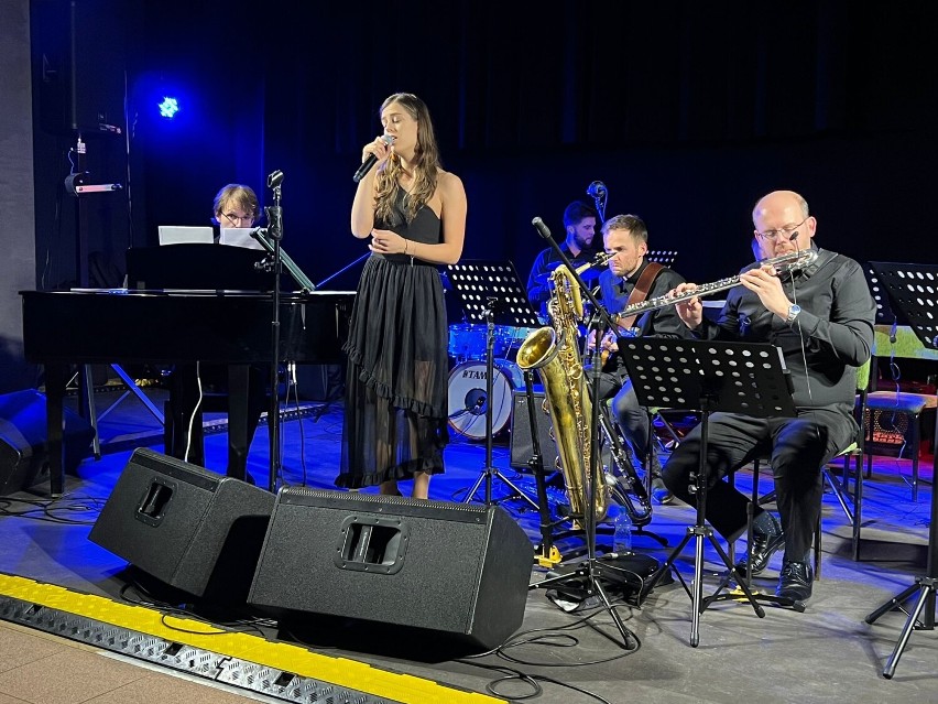 "Z piosenką do wolności" - koncert, który wysoko podniósł poprzeczkę odnośnie imprez kulturalnych w Złotowie