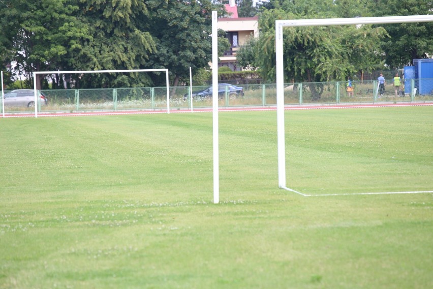 Stadion, pływalnia, wielofunkcyjne boiska. Nowe obiekty sportowe Wojskowej Akademii Technicznej