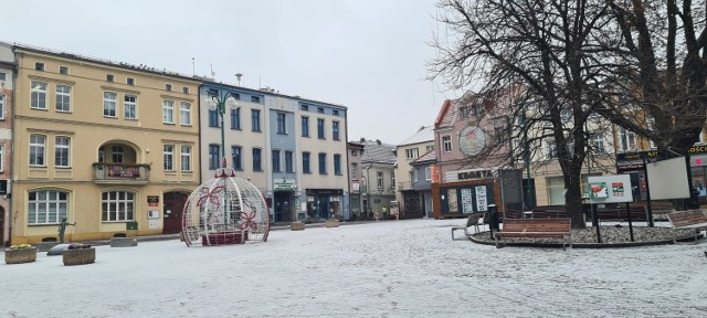 Sypnęło śniegiem w Lublińcu. Zrobiło się pięknie!