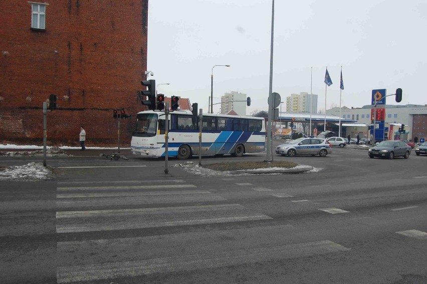 Rowerzystka potrącona przez autobus