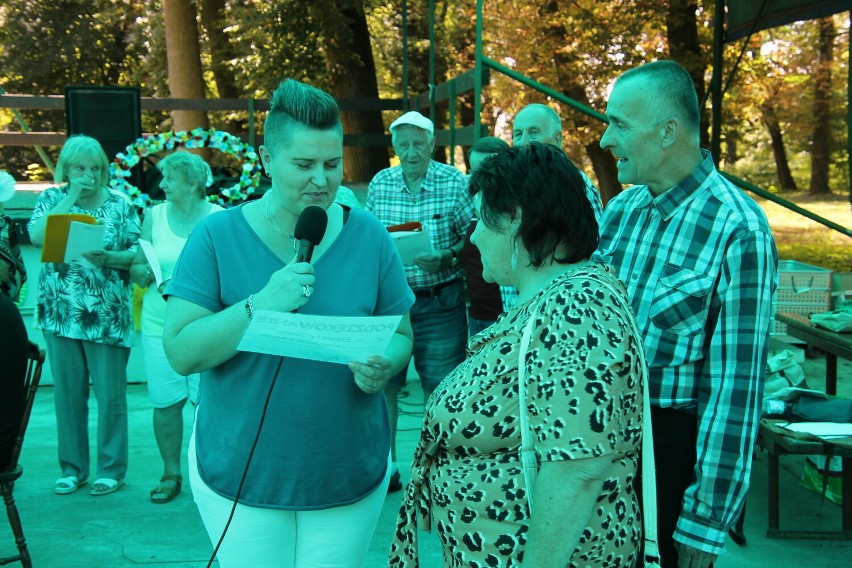 Biesiada Pokoleń w baszkowskim Domu Pomocy Społecznej [ZDJĘCIA]              