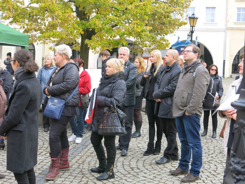 Jelenia Góra: Strajk kobiet. Druga runda "czarnego protestu"...