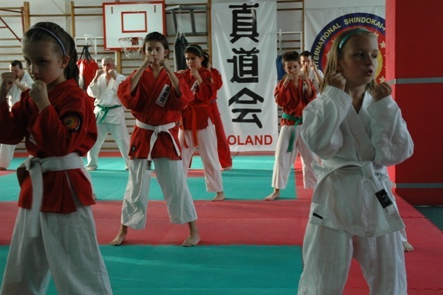 Rozpoczęcie treningów karate i muaythai