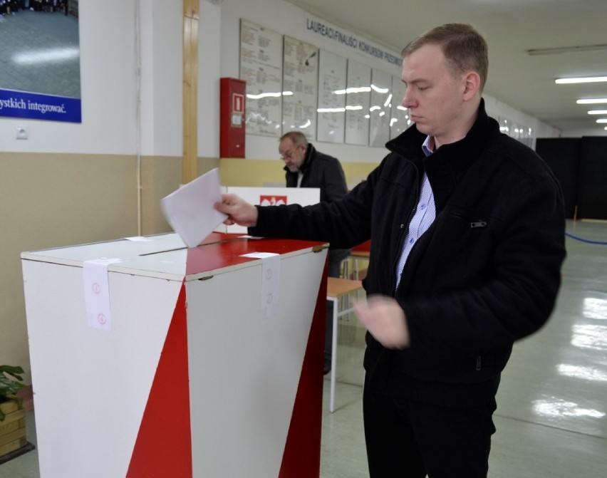 Wejherowo trwa głosowanie w wyborach samorządowych 2014