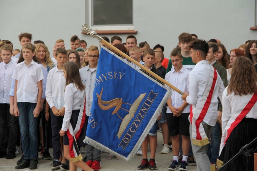 4361 uczniów szkół publicznych w powiecie międzychodzkim...