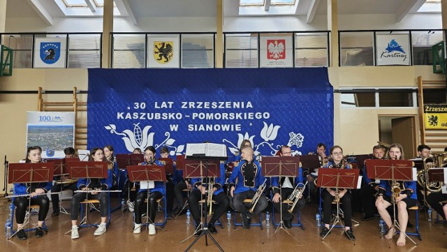 Podczas jubileuszu wystąpiła Młodzieżowa Orkiestra Dęta z Łapalic