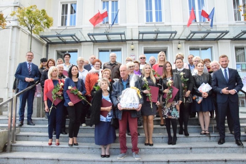 Pruszcz Gd.: Wręczono nagrody laureatom konkursów na najpiękniejszą posesję, balkon, rodzinny Ogród Działkowy oraz działkę [ZDJĘCIA]