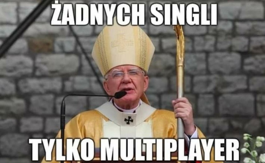 Abp Jędraszewski ostrzega przed "ideologią singli". Co na to...