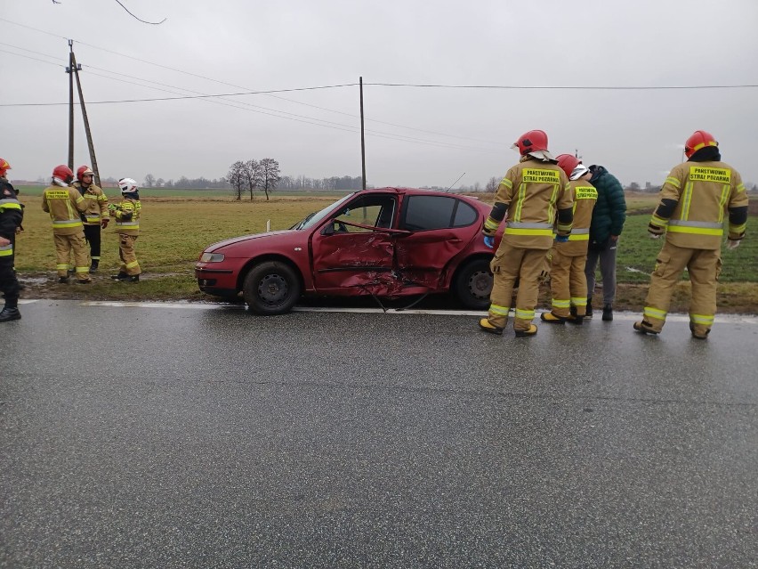 Z ustaleń wynika, że 21-letnia kierująca samochodem osobowym...