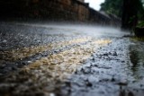 Uwaga! Intensywne opady deszczu. Ostrzeżenie dla powiatu radomszczańskiego