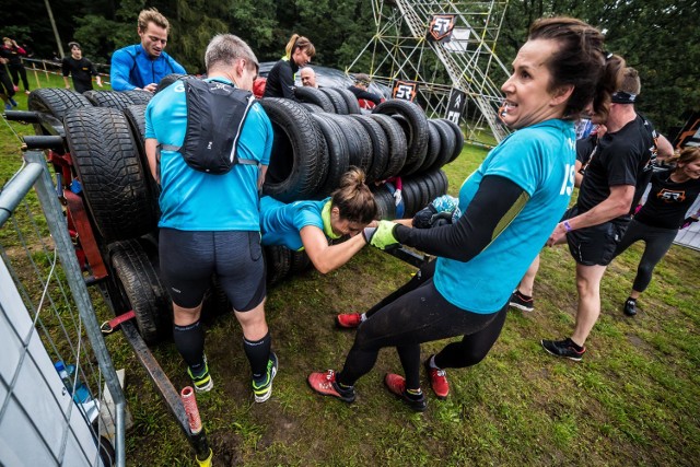 Survival Race Warszawa 2017. Krew, pot i łzy na AWF-ie [ZDJĘCIA]