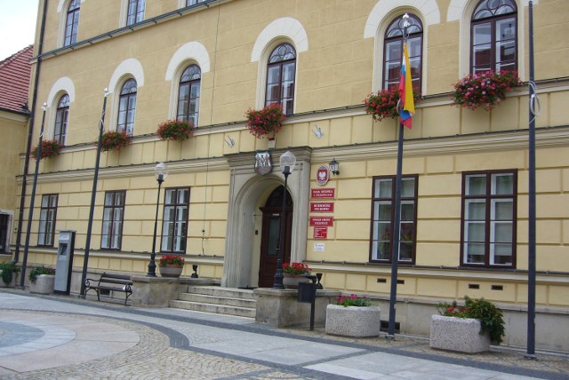 Remont boiska przy szkole w Polkowicach sfinansowała gmina.