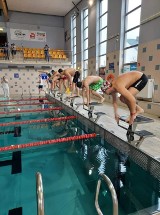 Pierwsze takie zawody pływackie na basenie Nemo we Włoszczowie (ZDJĘCIA, WIDEO)