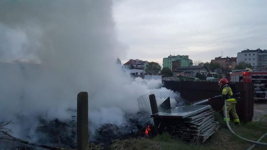 Straż wezwano do pożaru budynku w Wągrowcu [ZDJĘCIA]