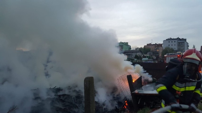 Straż wezwano do pożaru budynku w Wągrowcu [ZDJĘCIA]