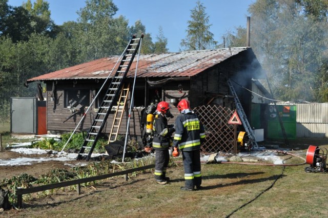 Pożar we wsi Kawcze - spłonął drewniany dom - 3 październik 2015