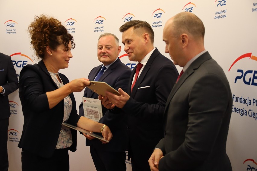 150 tysięcy złotych dla szpitala w Rybniku od Fundacji PGE Energia Ciepła