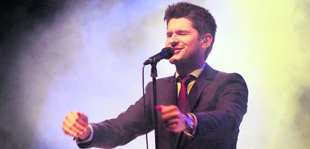 Kanadyjski wokalista Matt Dusk miał wystąpić na dwóch koncertach charytatywnych, z których dochód zostałby przeznaczony na pomoc potrzebującym dzieciom - podopiecznym Gdańskiej Fundacji Innowacji Społecznej