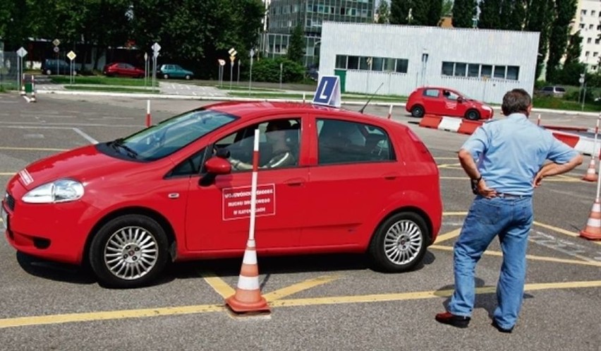 JASTRZĘBIE ZDRÓJ
1. Bezstresowa Szkoła Jazdy - Józef...