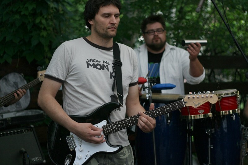 Święto Muzyki 2011. Zapraszamy na fotorelację z koncertu zespołu Paraliż Band