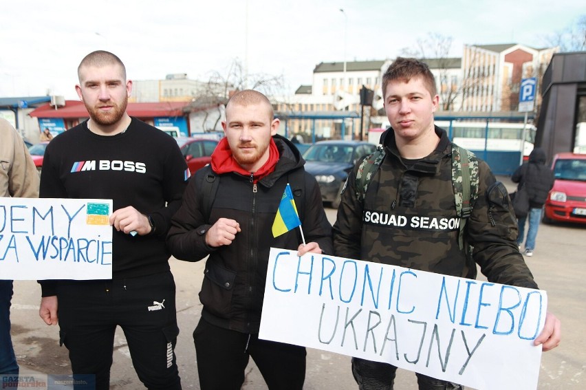 Czterech Ukraińców wraca do swojej ojczyzny, by bronić przez...