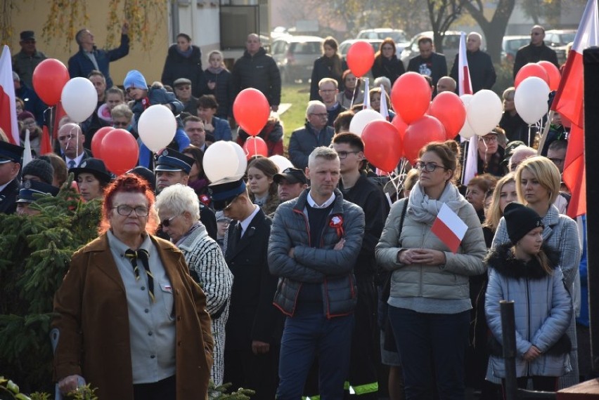 11 listopada mieszkańcy Września wyszli na ulicę by wspólnie świętować 