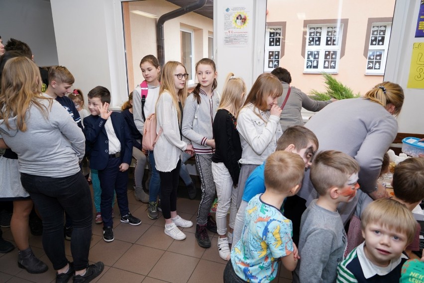 Szkoła Podstawowa w Starym Gronowie maksymalnie się mobilizuje, aby wesprzeć swoją uczennicę