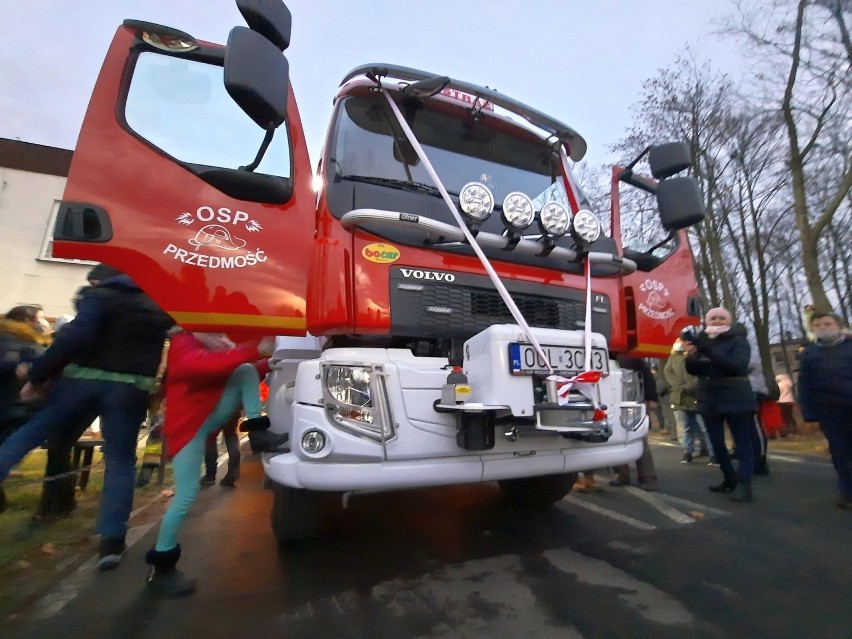 Powitanie nowego wozu strażackiego w OSP Przedmość.