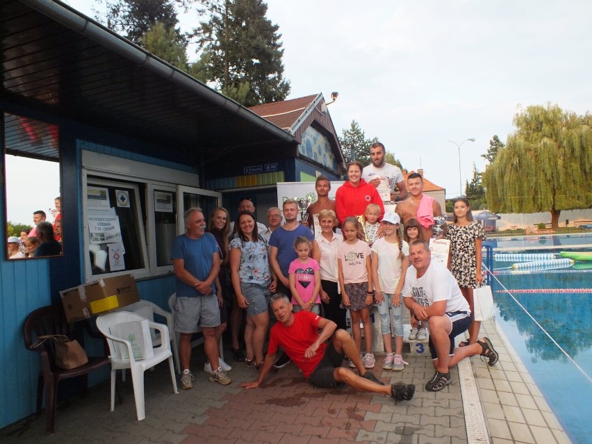 Krotoszyn: Pracownicy Centrum Sportu i Rekreacji pokazali na czym polega potęga pamięci i jaką wartość ma przyjaźń