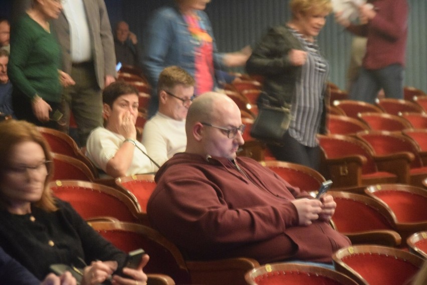 Maciej Stuhr rozśmieszył radomian do łez podczas występu w sali Radomskiej Orkiestry Kameralnej