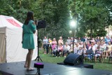 Koncert w Parku Tysiąclecia w Kraśniku. Młode wokalistki z CKiP zaśpiewały dla mieszkańców (ZDJĘCIA)