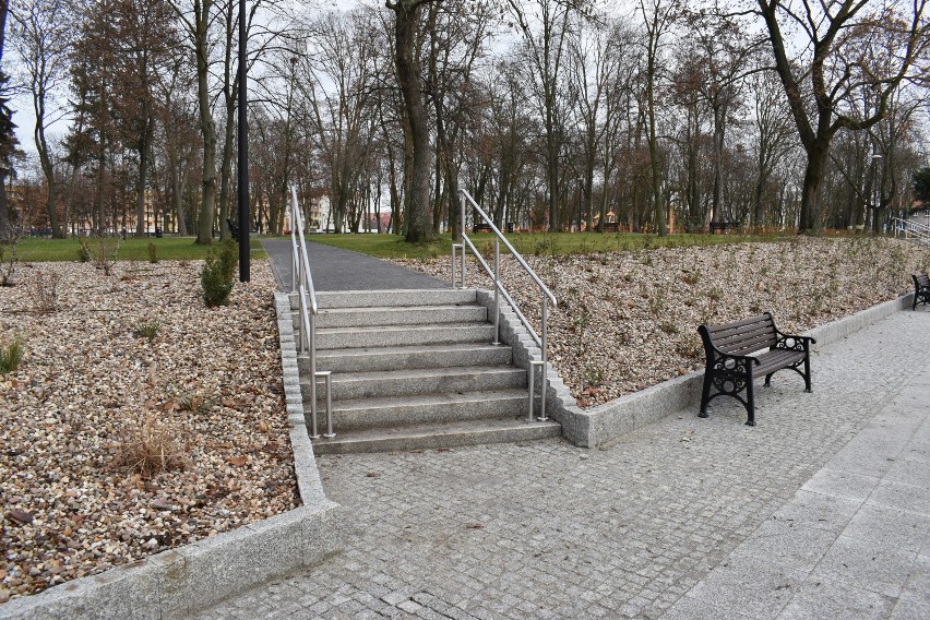 Różne oblicza odnowionego Parku Tysiąclecia w Krośnie...