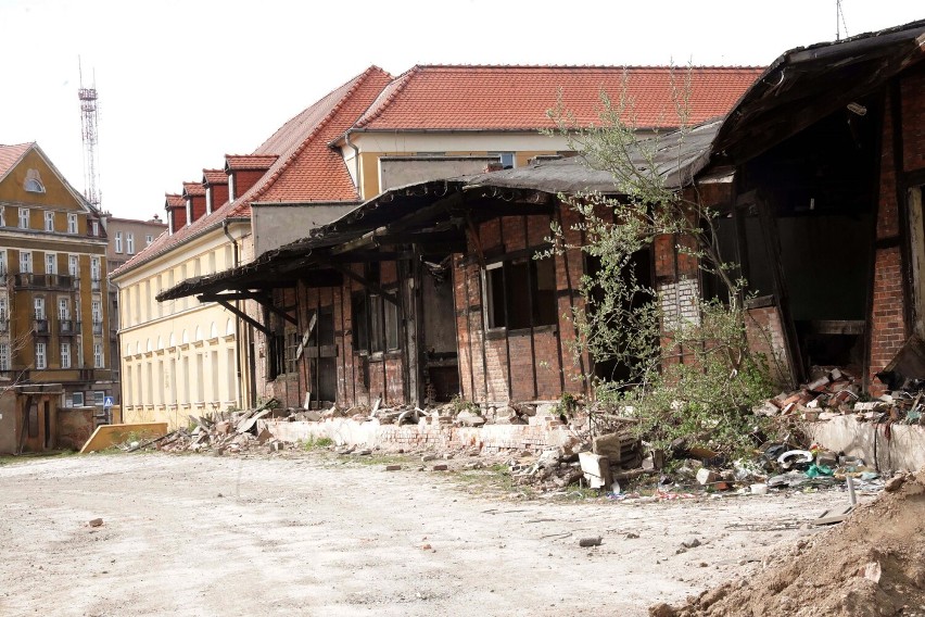 Opuszczone i przerażające ruiny budynków w Legnicy, zobaczcie aktualne zdjęcia