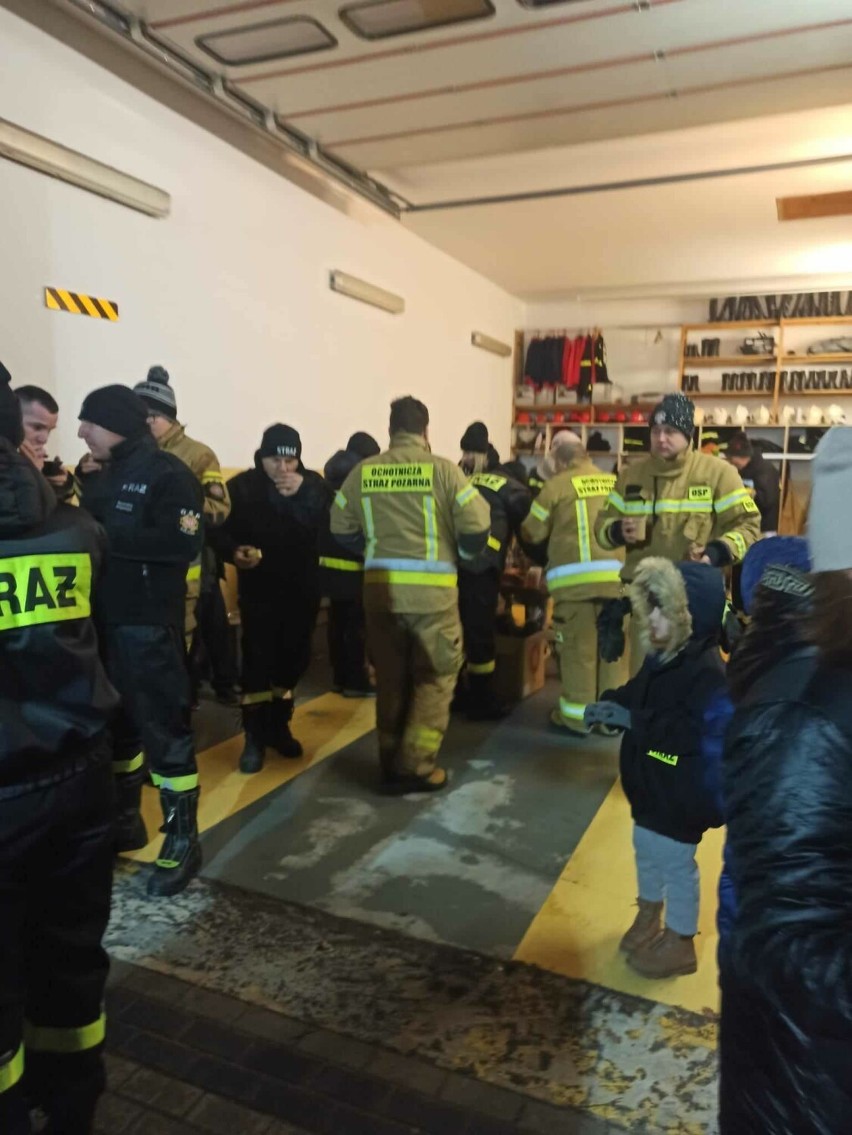 Nowy wóz strażaków z OSP Włościejewice-Ługi