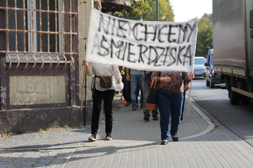 Mieszkańcy Siedliska protestowali w Trzciance. Nie chcą więcej chlewni, świń i smrodu!