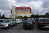 Szpital w Kaliszu zmieni operatora parkingu. Będzie parkomat!
