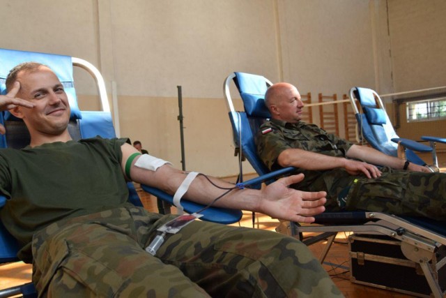 W 15. Sieradzkiej Brygadzie Wsparcia Dowodzenia oddano ponad 13 litrów krwi