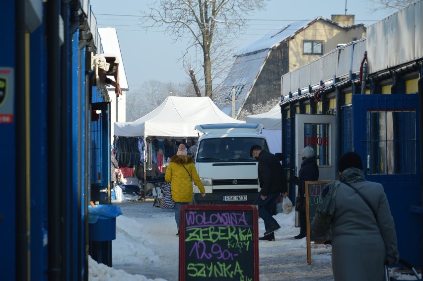 Czwartek to dzień targowy w Skierniewicach. Wyjątkowo dużych ruch 