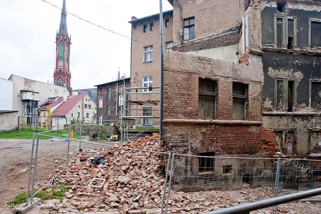 Rozbiórka budynku przy ul. Pankiewicza w Wałbrzychu