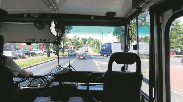 Takimi busami dziś jeździ się z Kęt do Andrychowa. Gmina twierdzi, że zapewni lepsze warunki